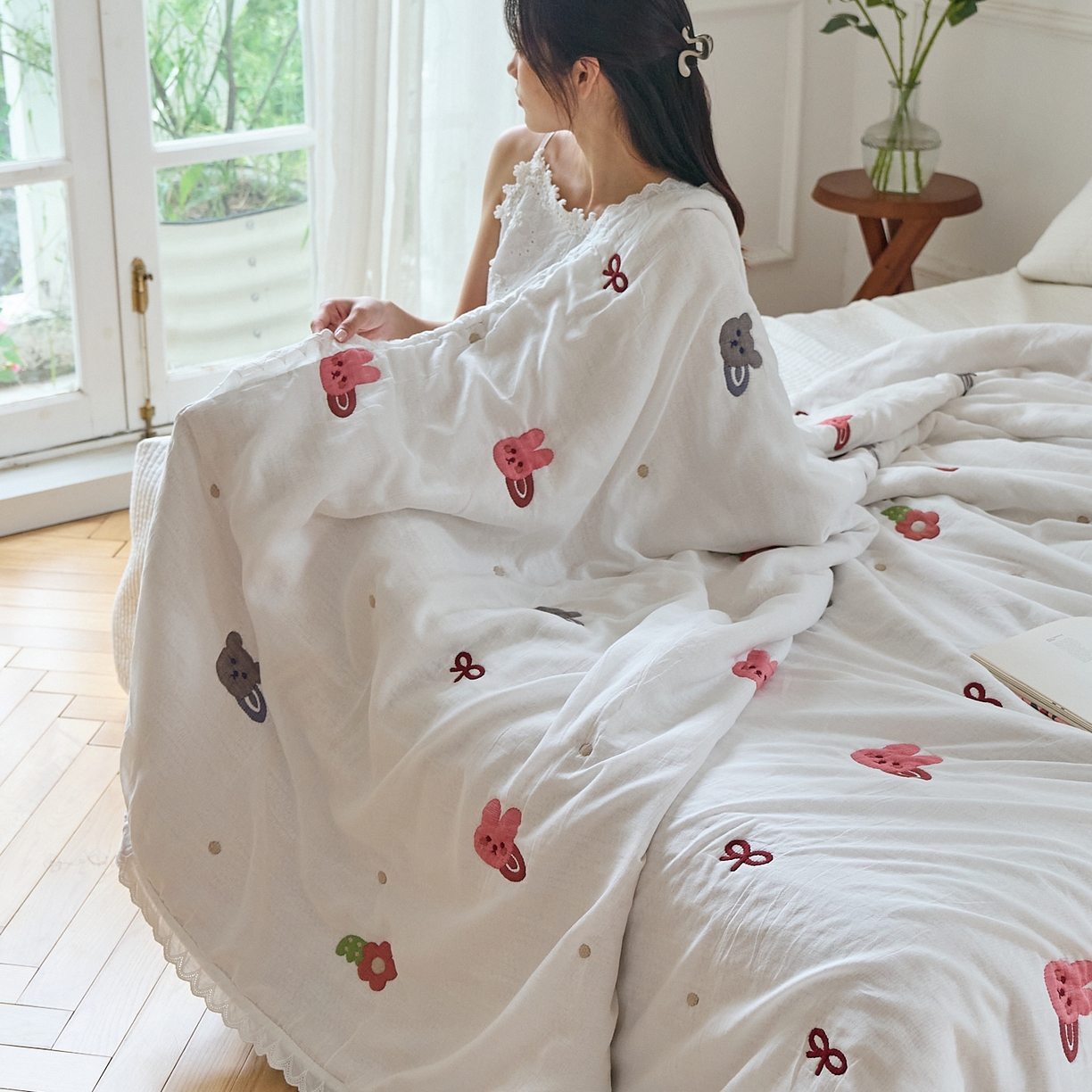 91家纺网 家纺一手货源 找家纺 沐瑟家纺 2026新款A类全棉纱布泡芙被春秋被被被子被芯 小熊发卡