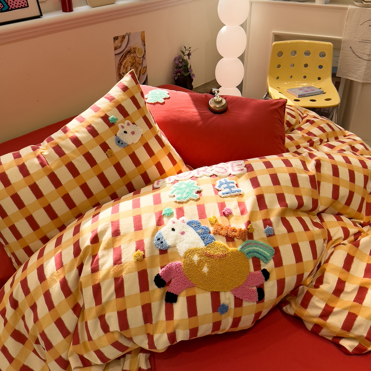 91家纺网 家纺一手货源 找家纺 珺柔家纺 2026新款马年全棉纯棉磨毛新春款四件套 HORSE发生