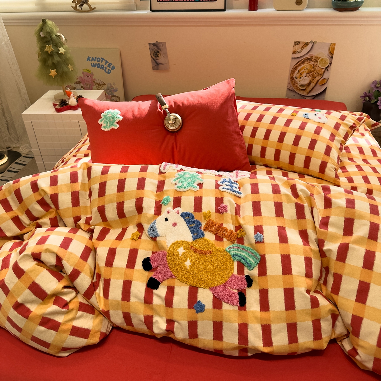 91家纺网 家纺一手货源 找家纺 珺柔家纺 2026新款马年全棉纯棉磨毛新春款四件套 HORSE发生