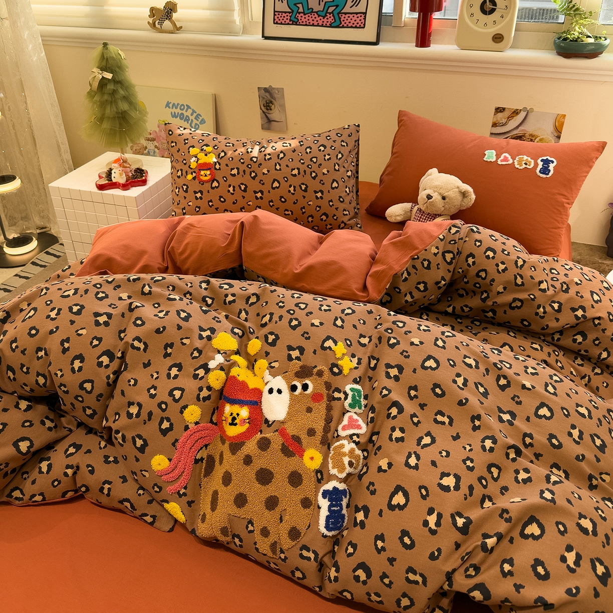 91家纺网 家纺一手货源 找家纺 珺柔家纺 2026新款马年全棉纯棉磨毛新春款四件套 马上豹富