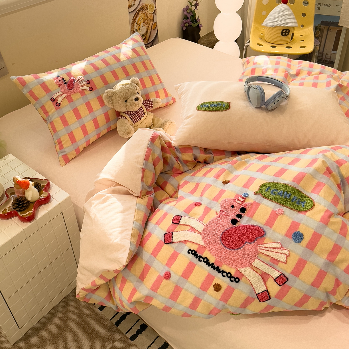 91家纺网 家纺一手货源 找家纺 珺柔家纺 2026新款马年全棉纯棉磨毛新春款四件套 小粉马