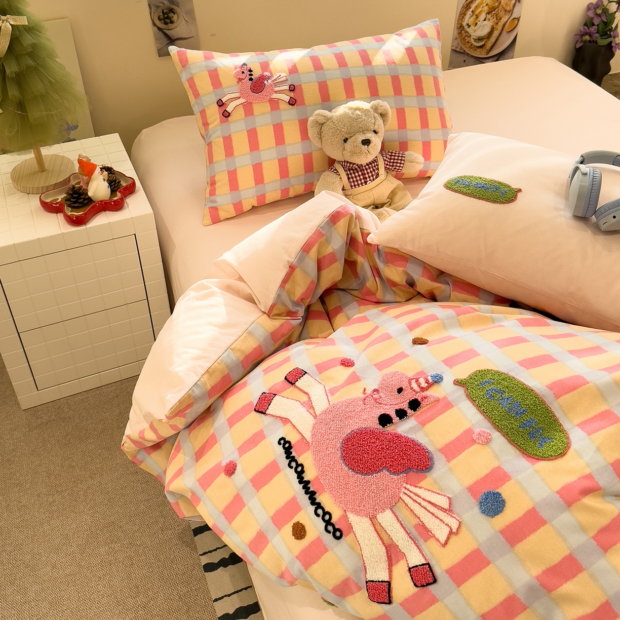 91家纺网 家纺一手货源 找家纺 珺柔家纺 2026新款马年全棉纯棉磨毛新春款四件套 小粉马