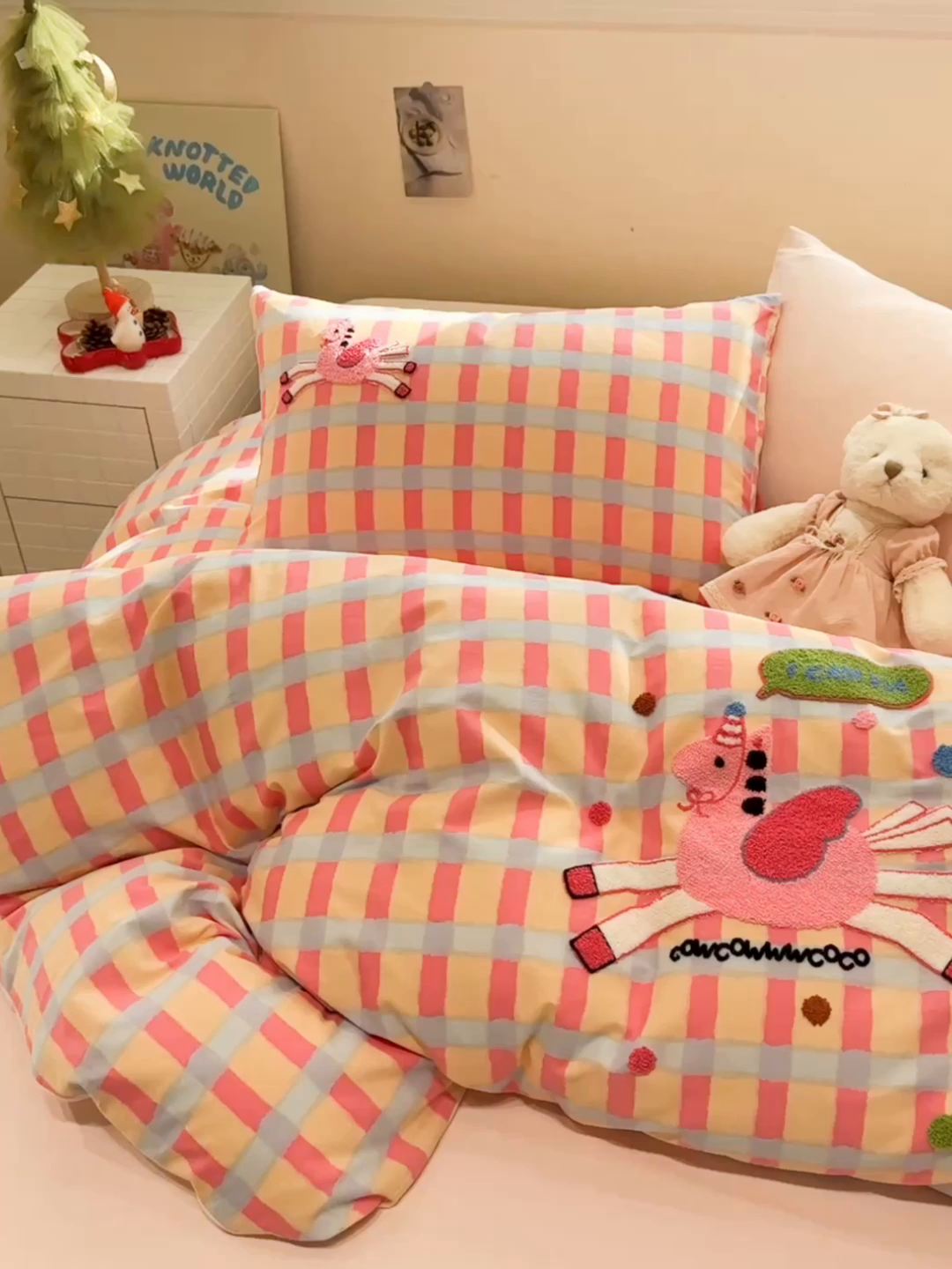 91家纺网 家纺一手货源 找家纺 珺柔家纺 2026新款马年全棉纯棉磨毛新春款四件套 小粉马