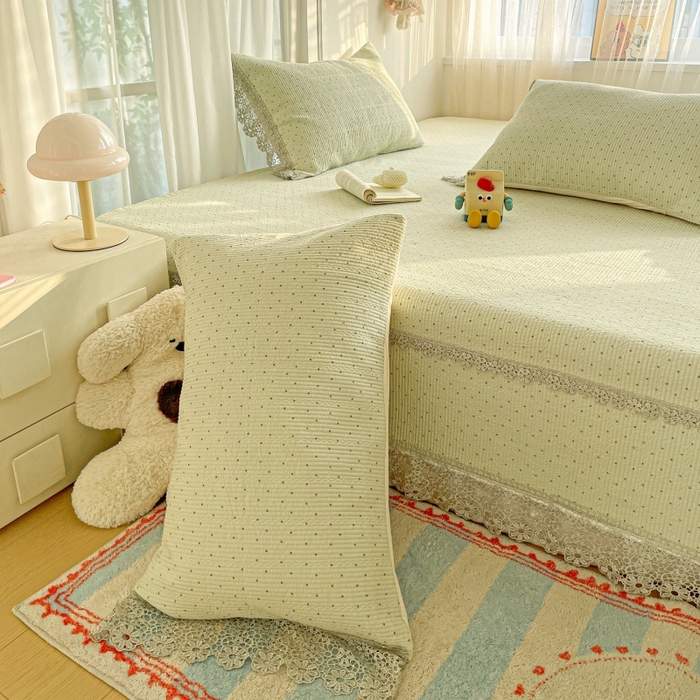 91家纺网 家纺一手货源 找家纺 源舜家纺 2026新款全棉双层纱棉花边榻榻米炕盖款 波点绿