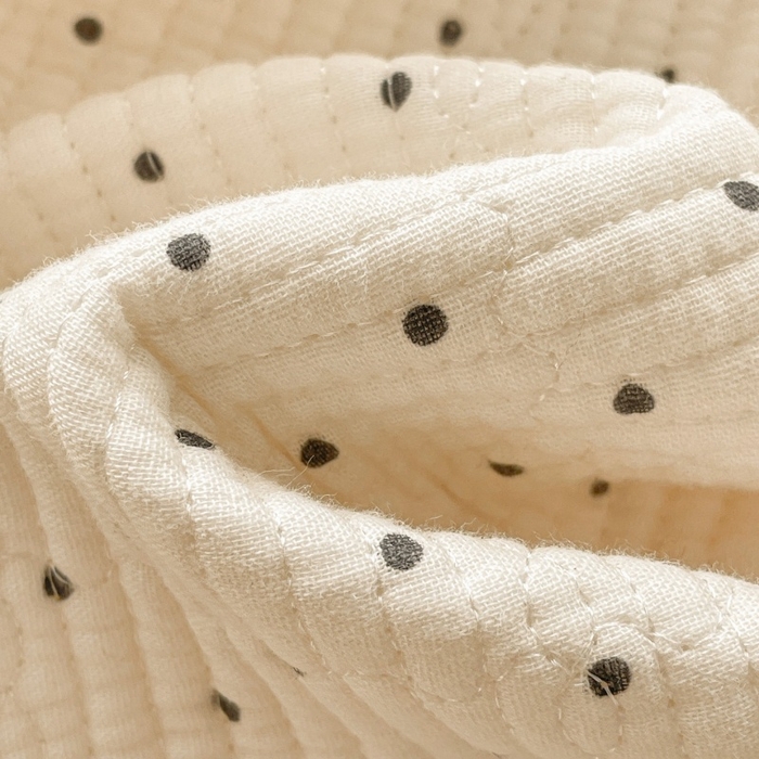 91家纺网 家纺一手货源 找家纺 源舜家纺 2026新款全棉双层纱棉花边榻榻米炕盖款 波点米