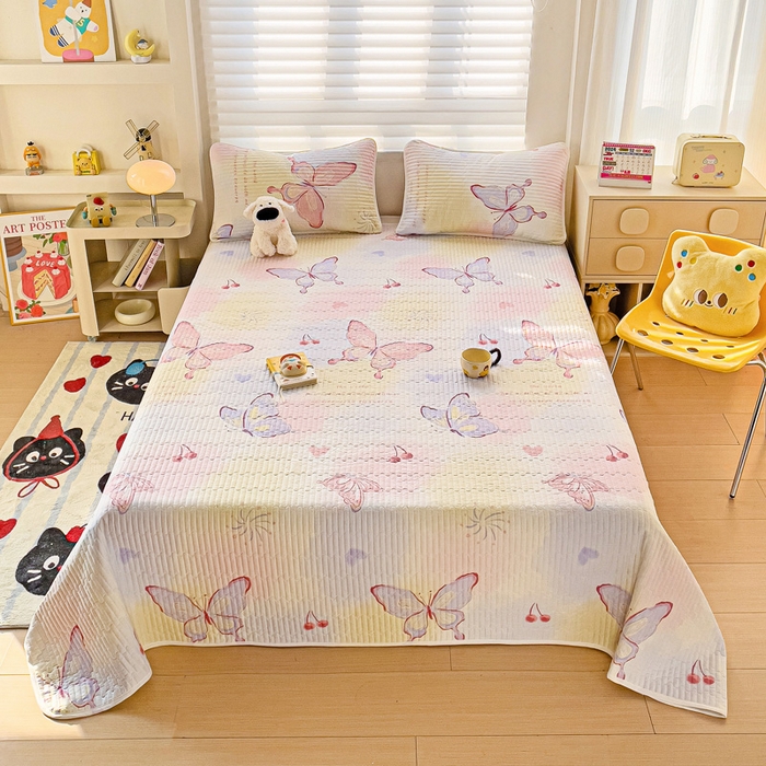 金鑫汇家纺2025新款A类全棉绗缝夹棉印花床盖 彩蝶飞舞