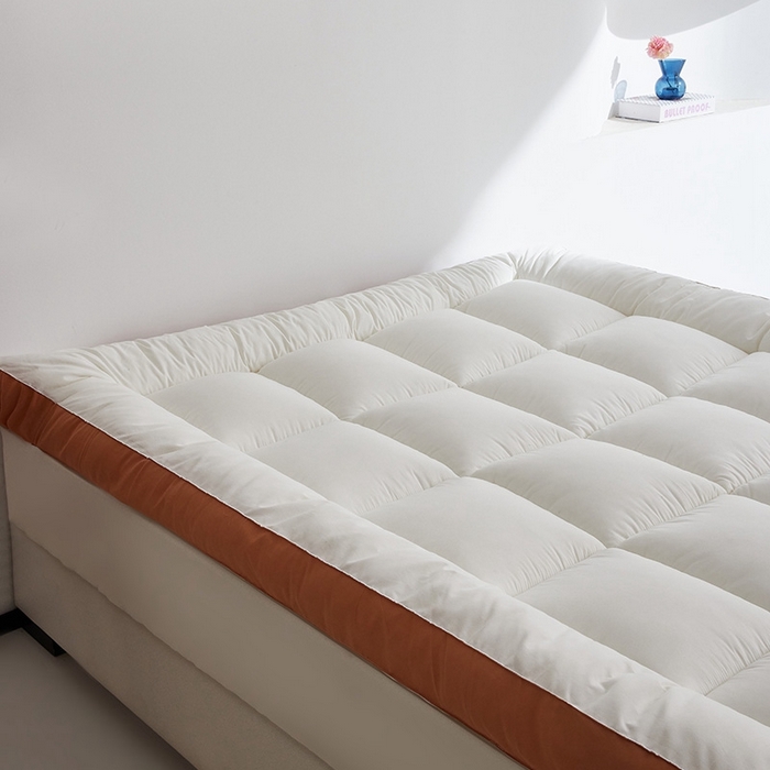 91家纺网 家纺一手货源 找家纺 （总）小豚鼠 2025新款拼色羽丝绒床垫