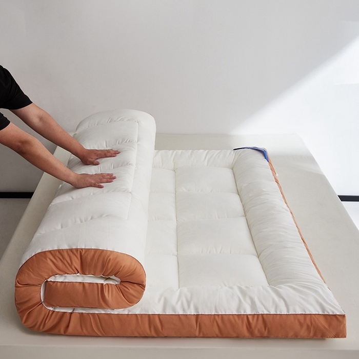 91家纺网 家纺一手货源 找家纺 （总）小豚鼠 2025新款拼色羽丝绒床垫