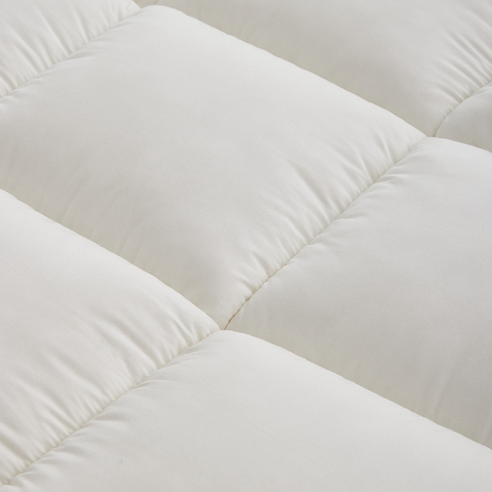 91家纺网 家纺一手货源 找家纺 小豚鼠 2025新款拼色羽丝绒床垫 白+橙