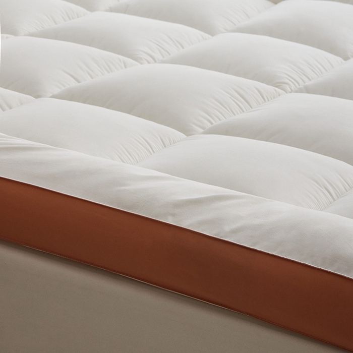 91家纺网 家纺一手货源 找家纺 小豚鼠 2025新款拼色羽丝绒床垫 白+橙