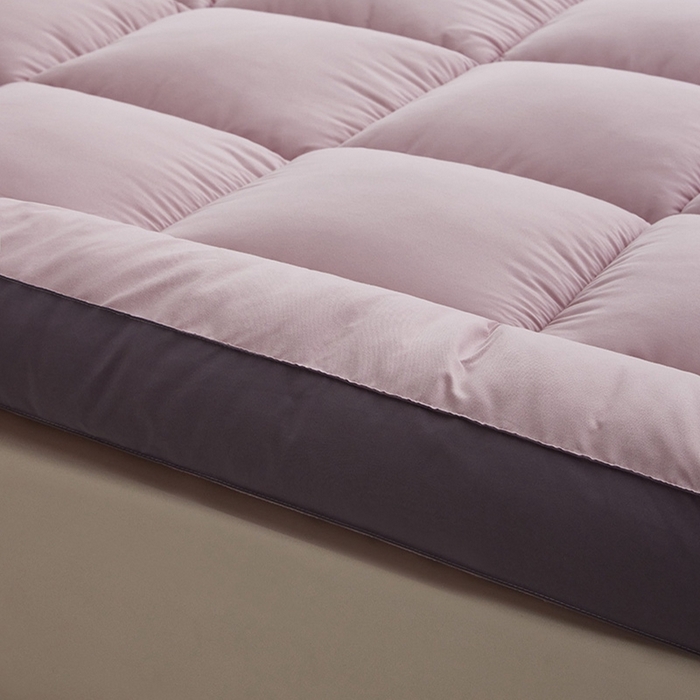 91家纺网 家纺一手货源 找家纺 小豚鼠 2025新款拼色羽丝绒床垫 粉+灰