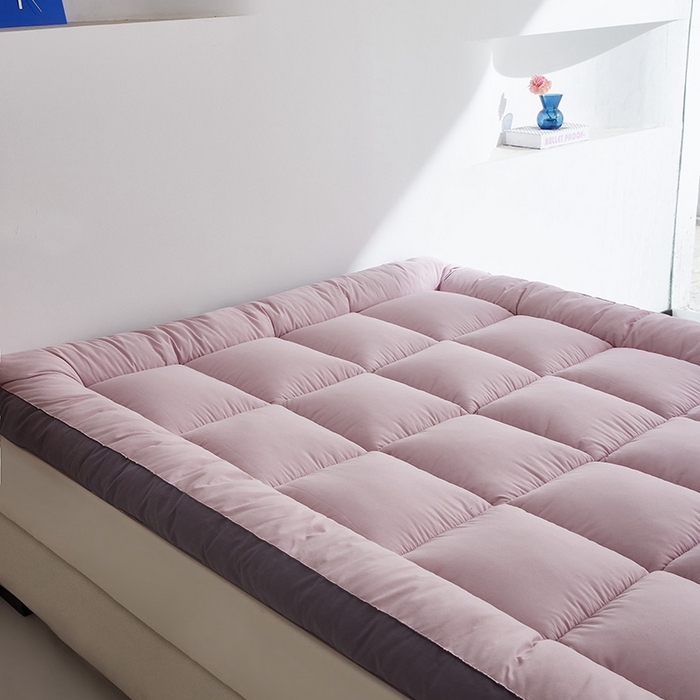 91家纺网 家纺一手货源 找家纺 小豚鼠 2025新款拼色羽丝绒床垫 粉+灰