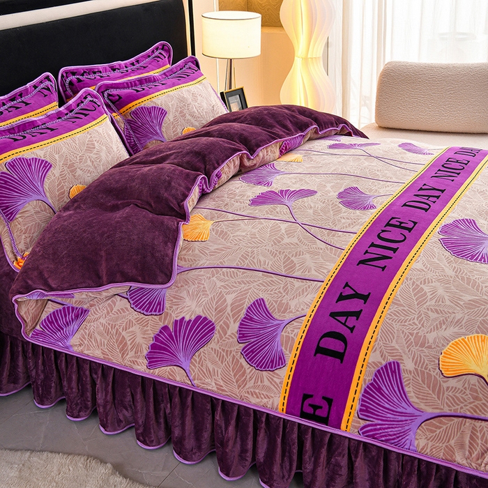 91家纺网 家纺一手货源 找家纺 诺梵家纺 2025新款8斤加厚保暖金貂绒牛奶绒印花四件套 三生有幸紫