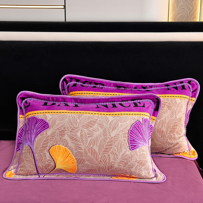 91家纺网 家纺一手货源 找家纺 诺梵家纺 2025新款8斤加厚保暖金貂绒牛奶绒印花四件套 三生有幸紫