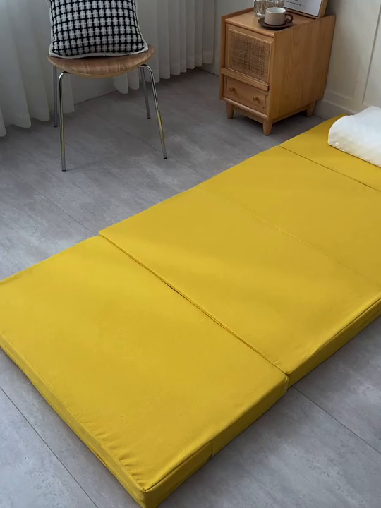 91家纺网 家纺一手货源 找家纺 小豚鼠 2025新款亚麻四折多功能四季床垫 柠檬黄