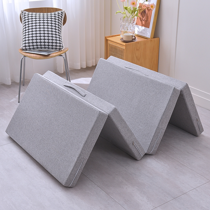 91家纺网 家纺一手货源 找家纺 小豚鼠 2025新款亚麻四折多功能四季床垫 竹青白