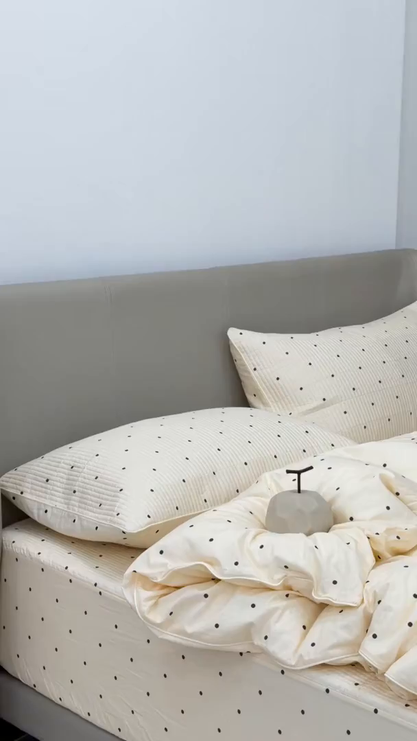 91家纺网 家纺一手货源 找家纺 佰织鑫家居 2026新款全棉夹棉绗缝床笠三件套四件套（会员-5） 波点