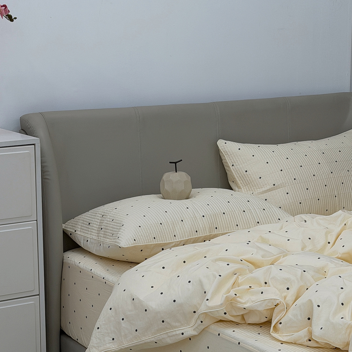 91家纺网 家纺一手货源 找家纺 佰织鑫家居 2026新款全棉夹棉绗缝床笠三件套四件套（会员-5） 波点