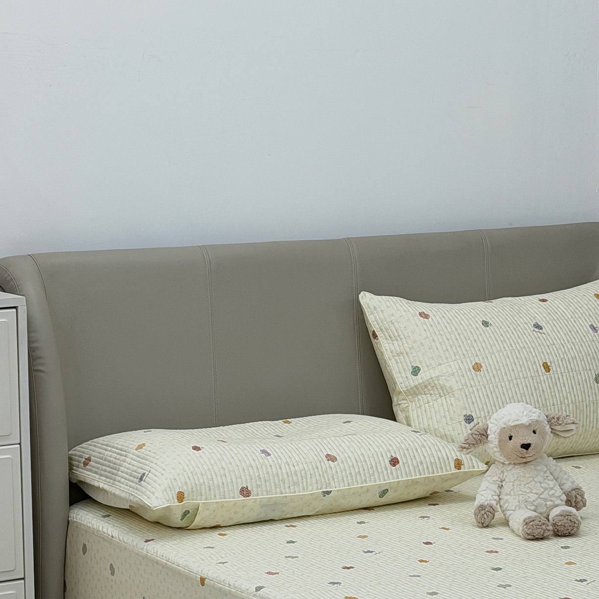 91家纺网 家纺一手货源 找家纺 佰织鑫家居 2026新款全棉夹棉绗缝床笠三件套四件套（会员-5） 七彩南瓜