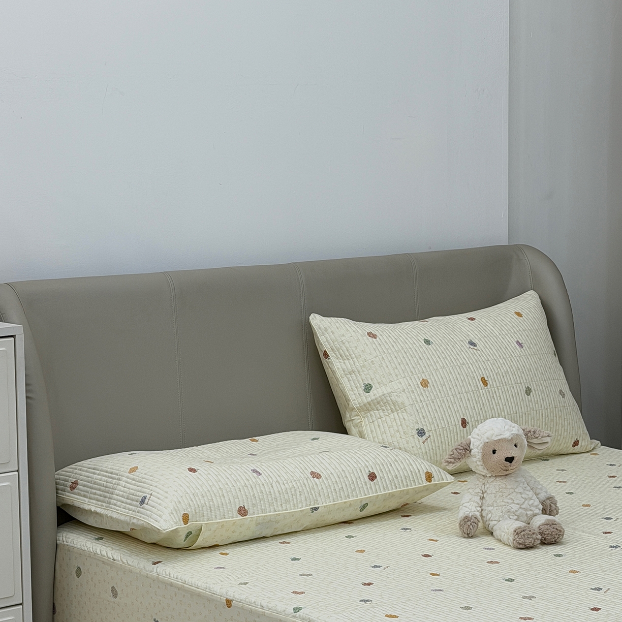 91家纺网 家纺一手货源 找家纺 佰织鑫家居 2026新款全棉夹棉绗缝床笠三件套四件套（会员-5） 七彩南瓜