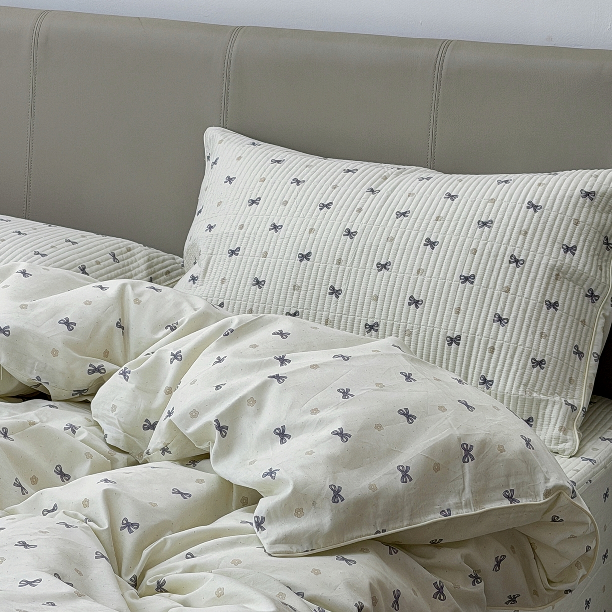 91家纺网 家纺一手货源 找家纺 佰织鑫家居 2026新款全棉夹棉绗缝床笠三件套四件套（会员-5） 甜心结