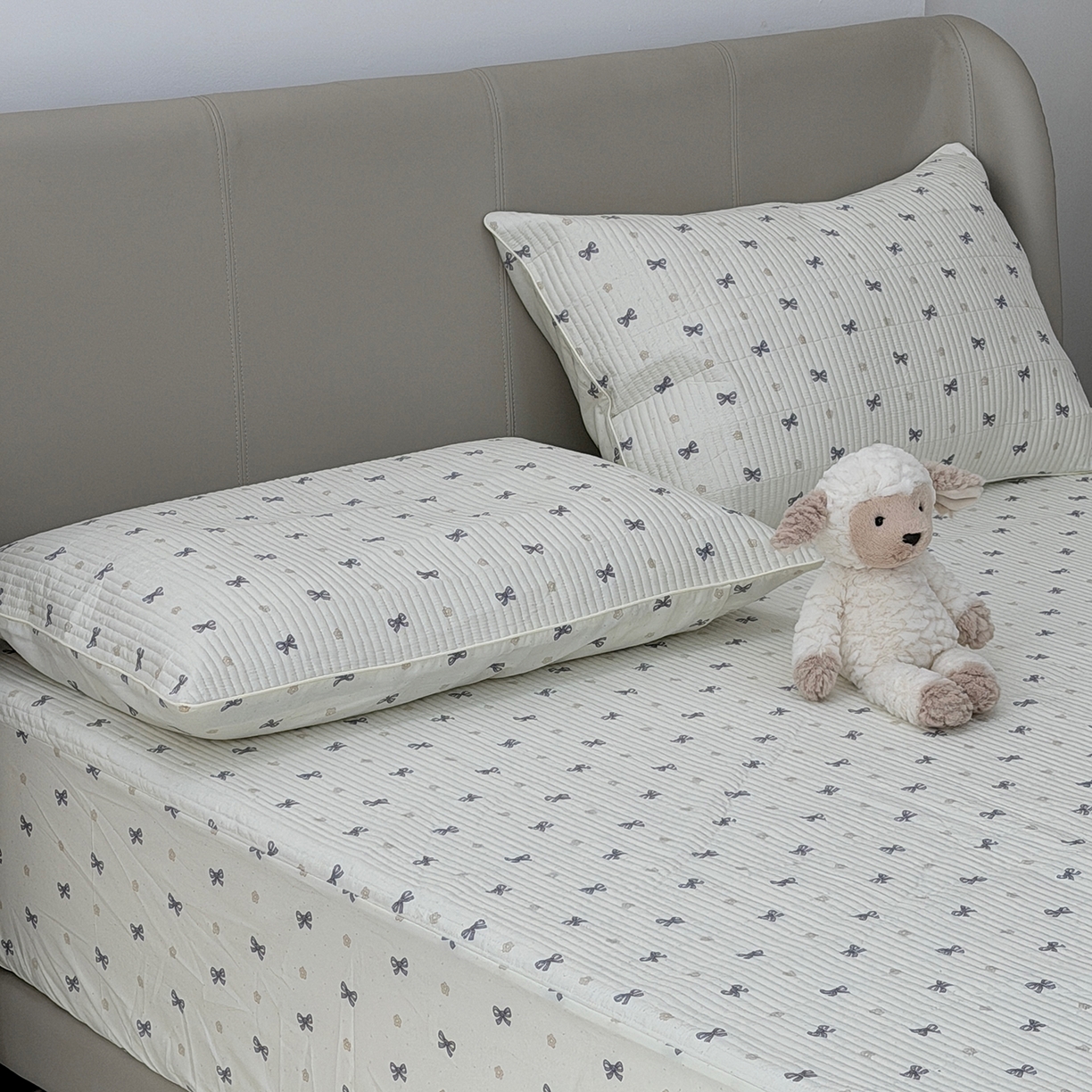 91家纺网 家纺一手货源 找家纺 佰织鑫家居 2026新款全棉夹棉绗缝床笠三件套四件套（会员-5） 甜心结