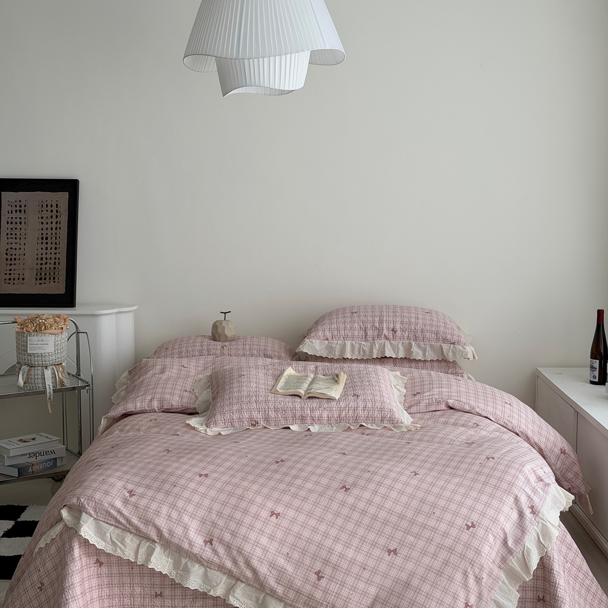 91家纺网 家纺一手货源 找家纺 佰织鑫家居 2025新款全棉法式砂洗棉花床盖款被套四件套 蝴蝶结