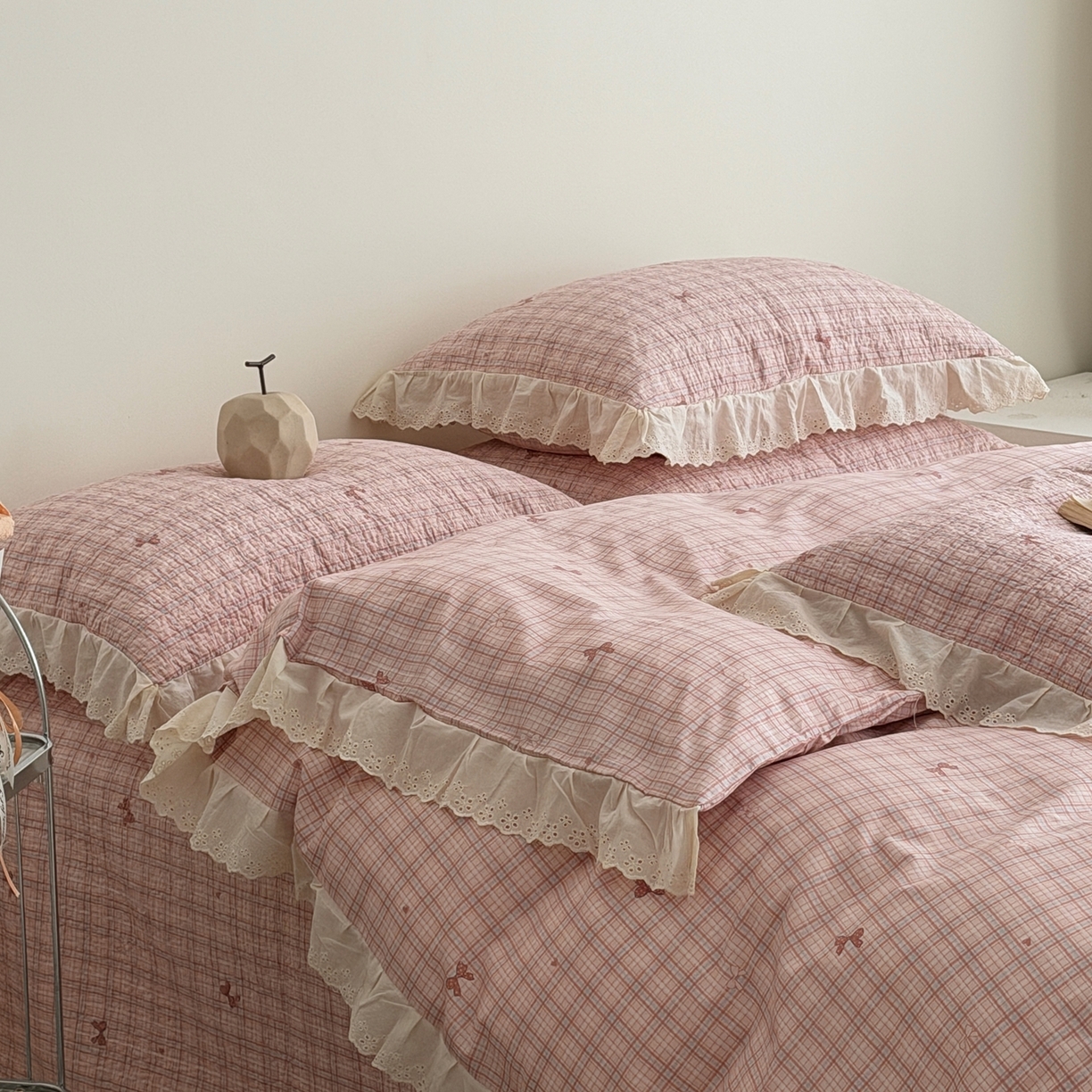 91家纺网 家纺一手货源 找家纺 佰织鑫家居 2025新款全棉法式砂洗棉花床盖款被套四件套 蝴蝶结