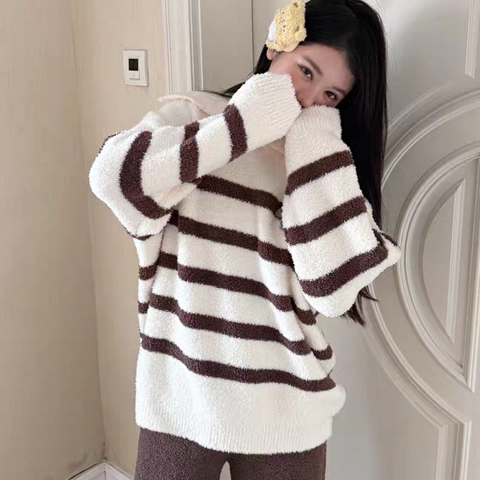 91家纺网 家纺一手货源 找家纺 妍景家居生活馆 2026新款软绵绵翻领条纹款家居服睡衣套装 咖色