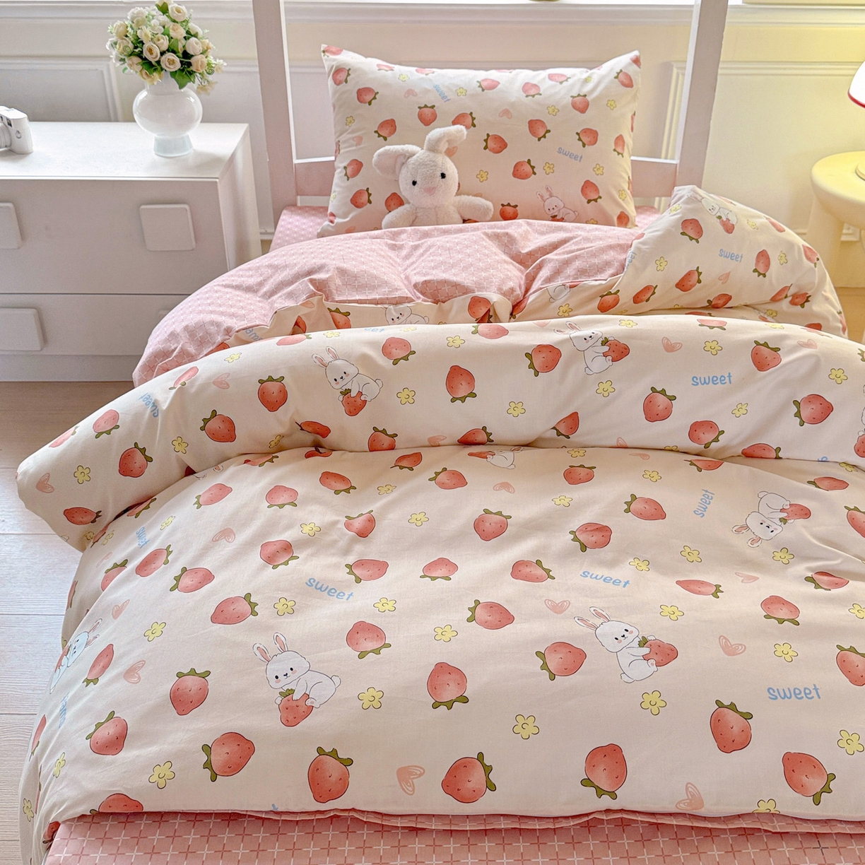 91家纺网 家纺一手货源 找家纺 （总）小豚鼠 2025纯棉13372学生三件套全棉宿舍六件套(收纳袋）（顺丰代发）