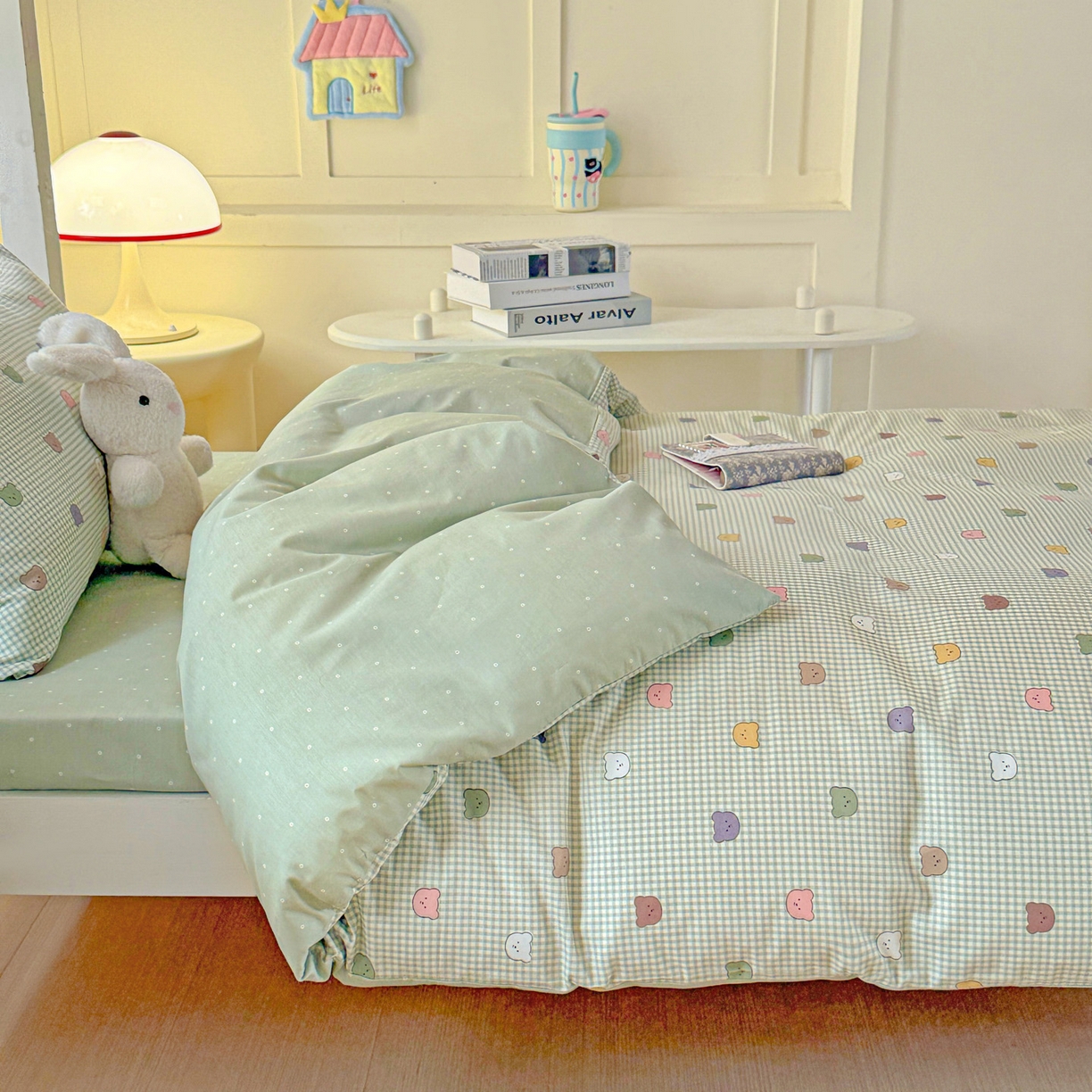 91家纺网 家纺一手货源 找家纺 小豚鼠 2025纯棉13372学生三件套全棉宿舍六件套(收纳袋）（顺丰代发） 熊豆豆-绿