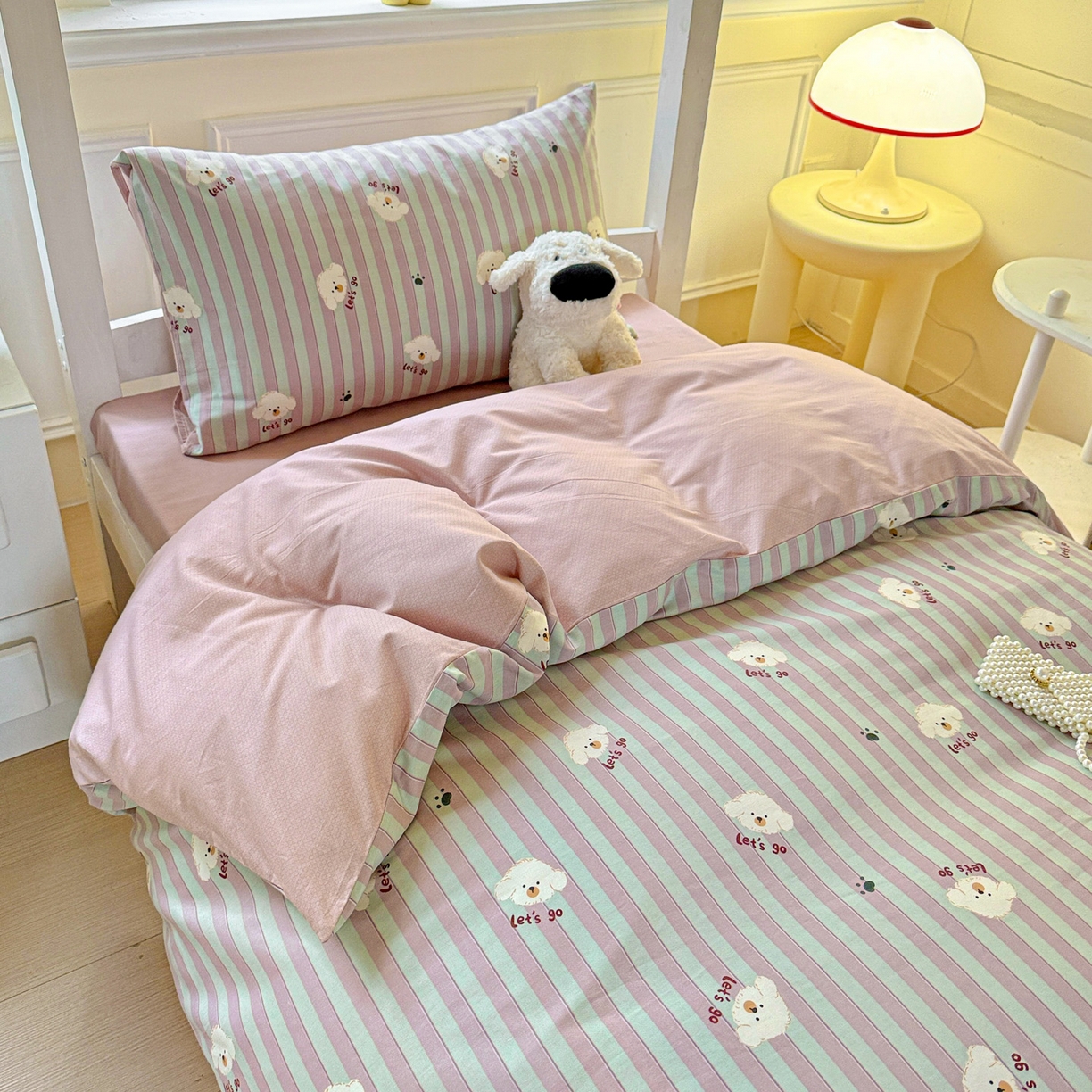 91家纺网 家纺一手货源 找家纺 小豚鼠 2025纯棉13372学生三件套全棉宿舍六件套(收纳袋）（顺丰代发） 努力小狗