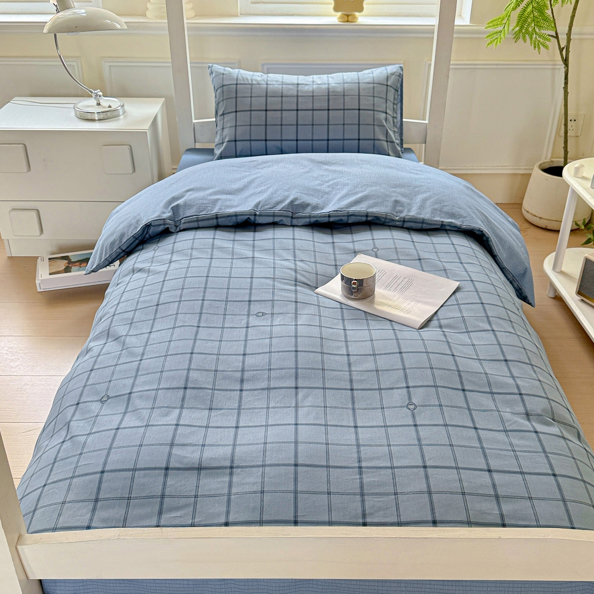 91家纺网 家纺一手货源 找家纺 小豚鼠 2025纯棉13372学生三件套全棉宿舍六件套(收纳袋）（顺丰代发） 马德里-蓝