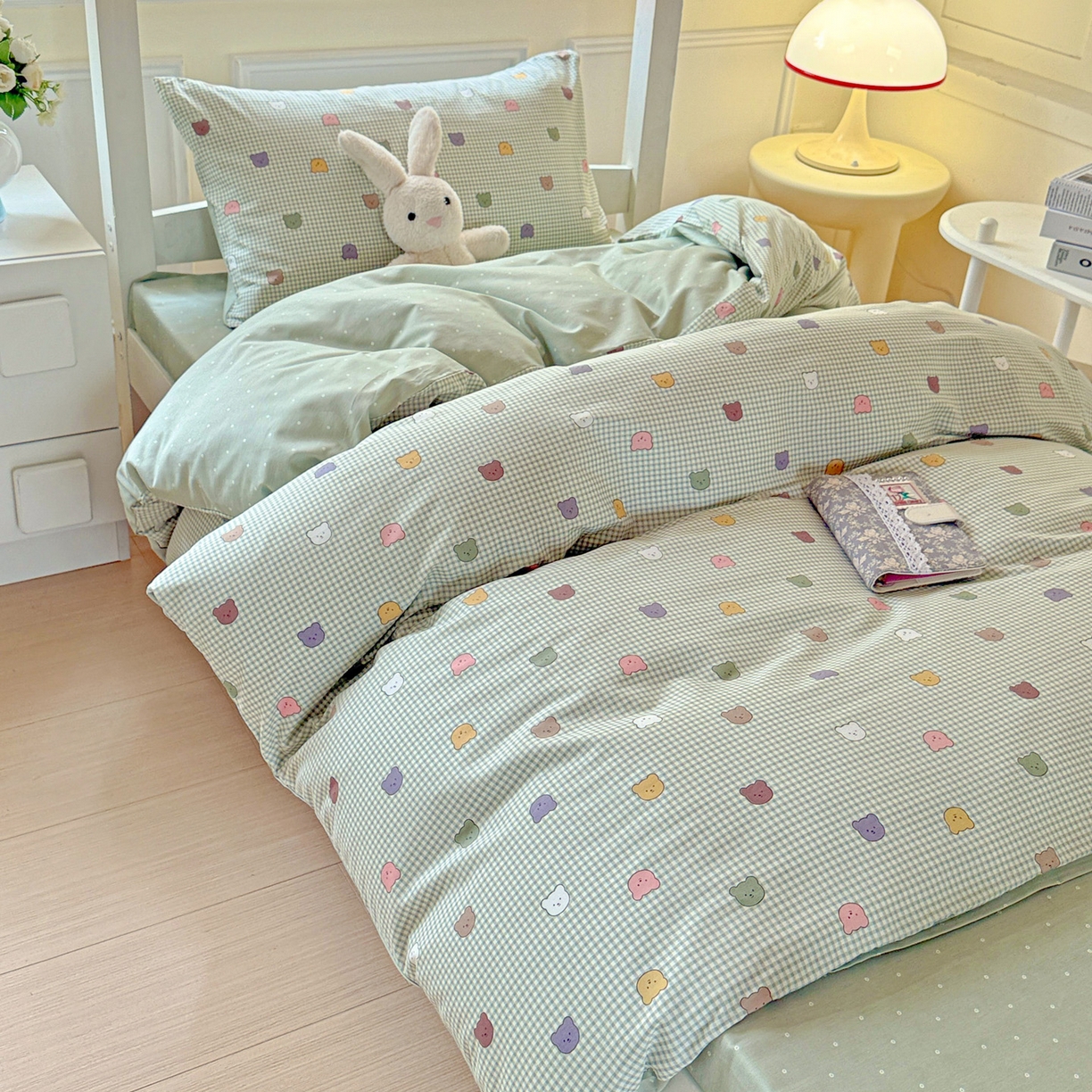 91家纺网 家纺一手货源 找家纺 小豚鼠 2025纯棉13372学生三件套全棉宿舍六件套(收纳袋）（顺丰代发） 熊豆豆-绿