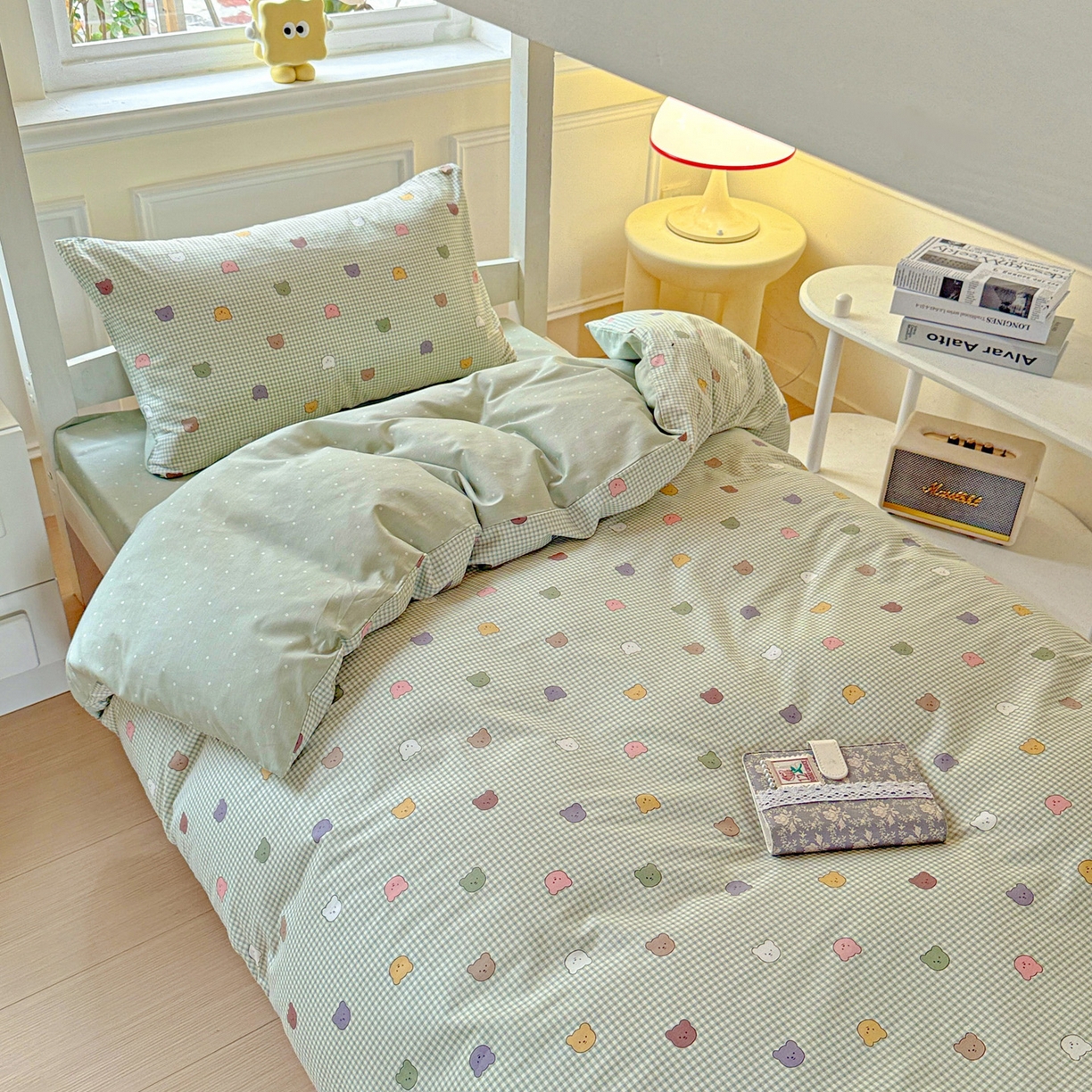 91家纺网 家纺一手货源 找家纺 小豚鼠 2025纯棉13372学生三件套全棉宿舍六件套(收纳袋）（顺丰代发） 熊豆豆-绿