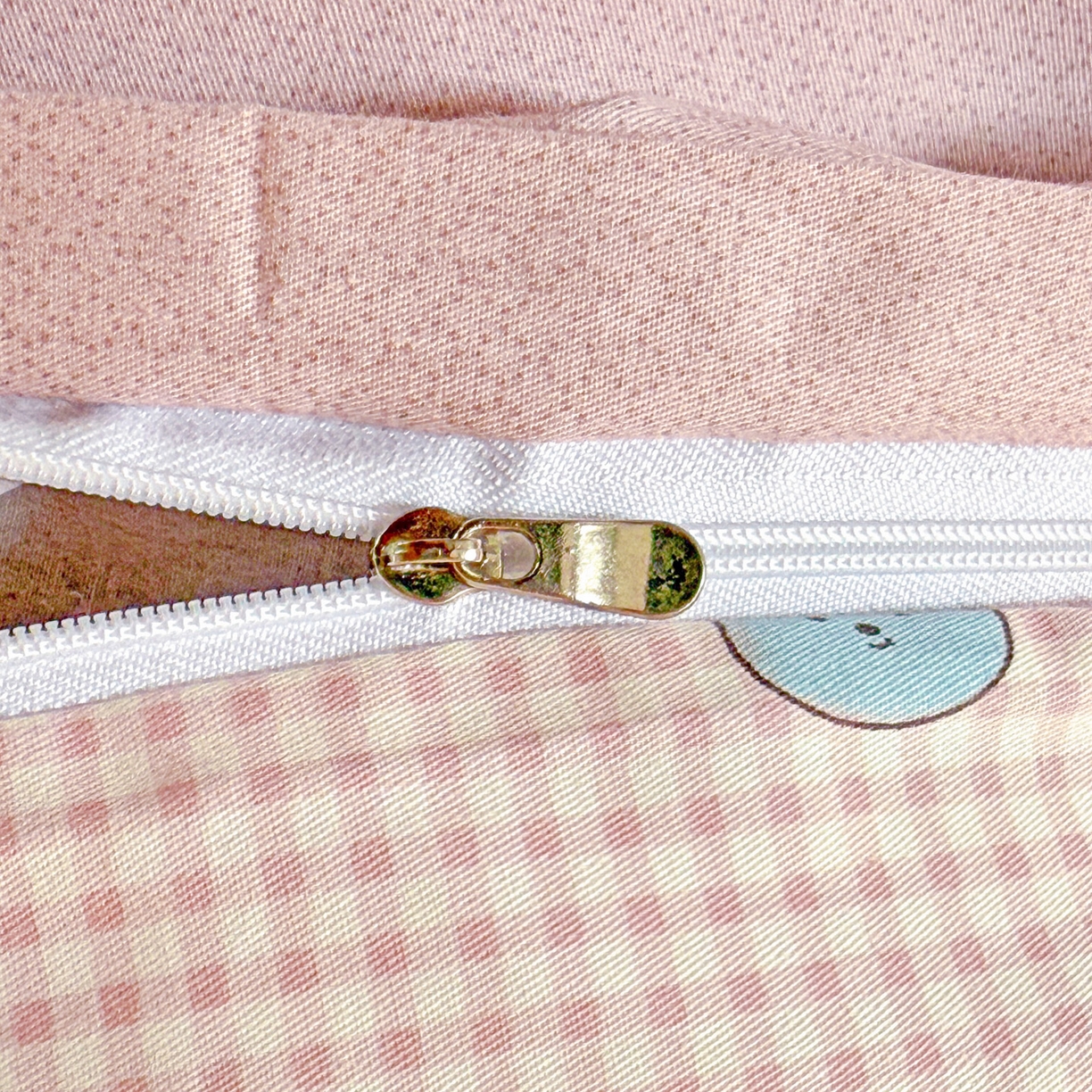 91家纺网 家纺一手货源 找家纺 小豚鼠 2025纯棉13372学生三件套全棉宿舍六件套(收纳袋）（顺丰代发） 熊豆豆-粉