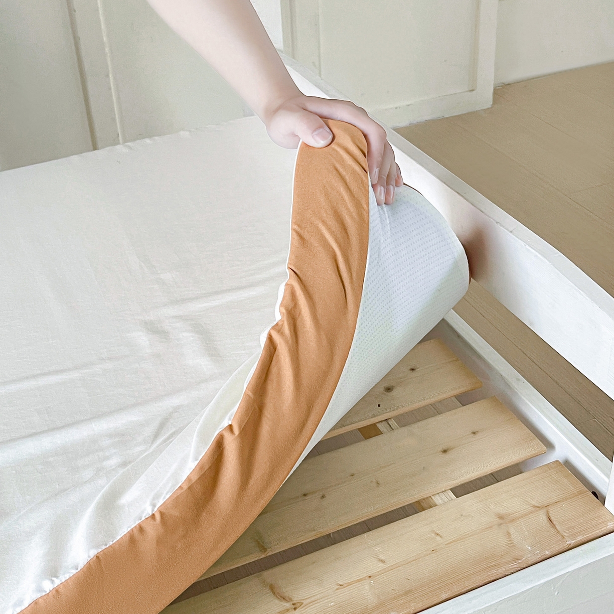 91家纺网 家纺一手货源 找家纺 （总）小豚鼠 2025新款学生季蛋壳压花床垫记忆棉床垫学生宿舍软垫海绵垫子