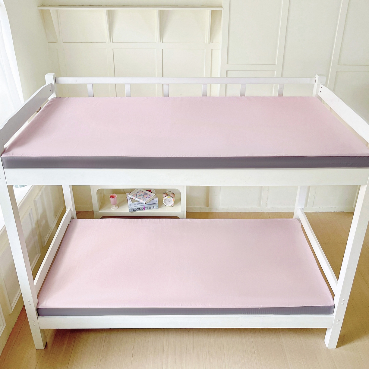 91家纺网 家纺一手货源 找家纺 小豚鼠 2025新款学生季蛋壳压花床垫记忆棉床垫学生宿舍软垫海绵垫子 藕灰粉