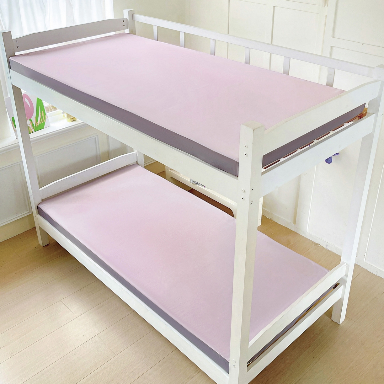 91家纺网 家纺一手货源 找家纺 小豚鼠 2025新款学生季蛋壳压花床垫记忆棉床垫学生宿舍软垫海绵垫子 藕灰粉