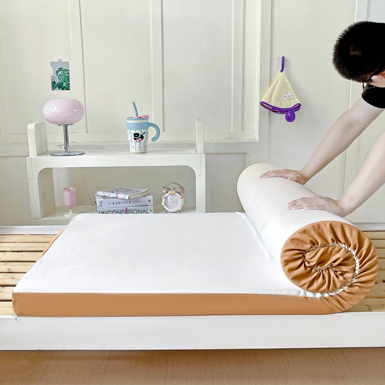 91家纺网 家纺一手货源 找家纺 小豚鼠 2025新款学生季蛋壳压花床垫记忆棉床垫学生宿舍软垫海绵垫子 活力橙