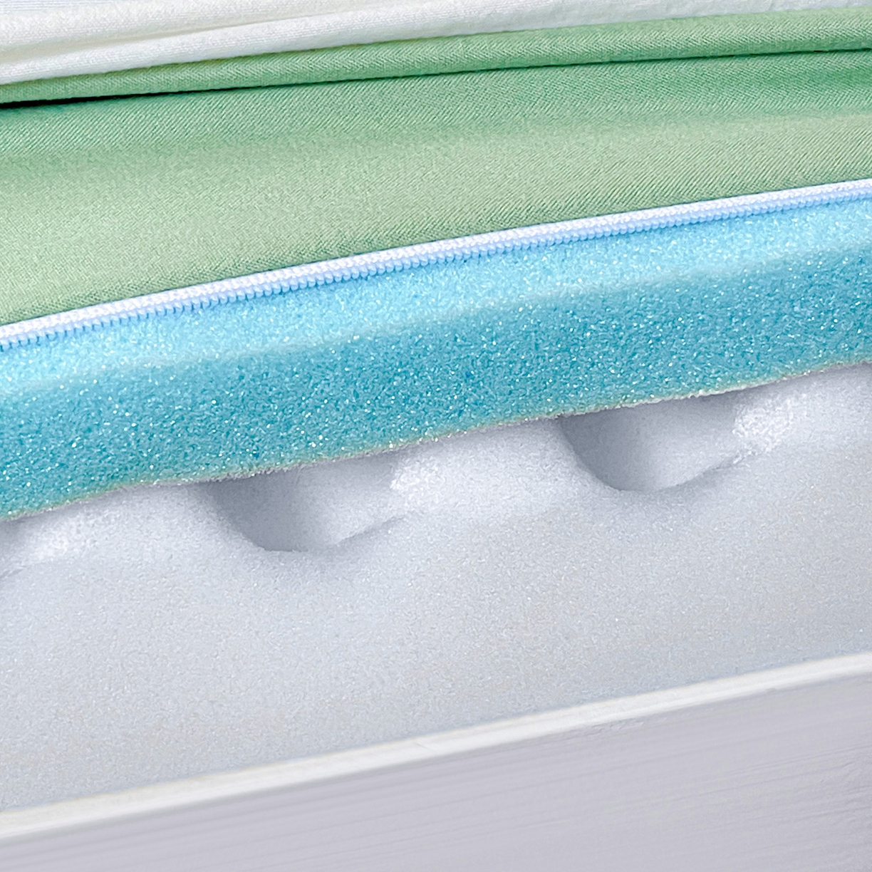 91家纺网 家纺一手货源 找家纺 小豚鼠 2025新款学生季蛋壳压花床垫记忆棉床垫学生宿舍软垫海绵垫子 青草绿