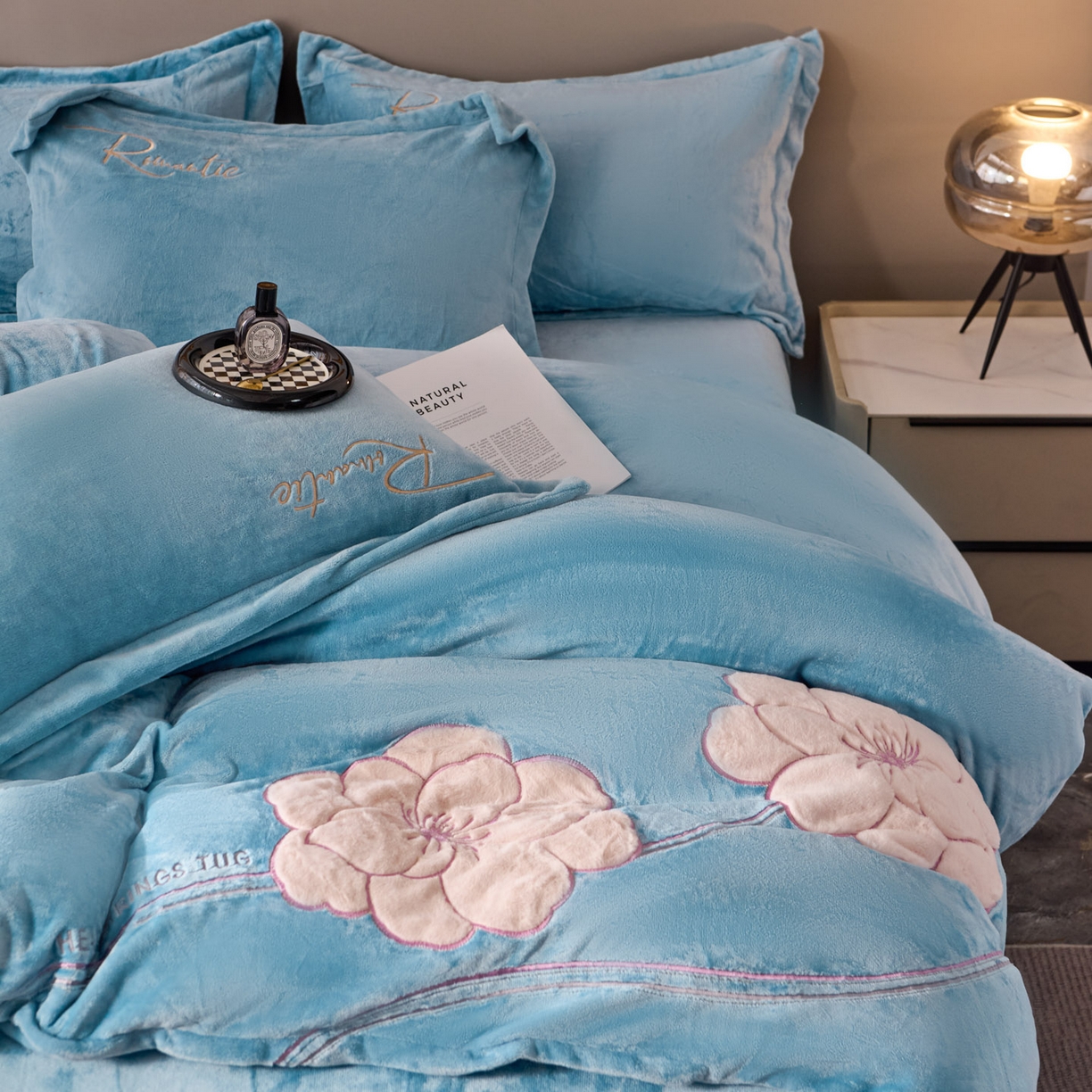 91家纺网 家纺一手货源 找家纺 （总）卡诗兰 2026新款保暖牛奶绒四件套-花影