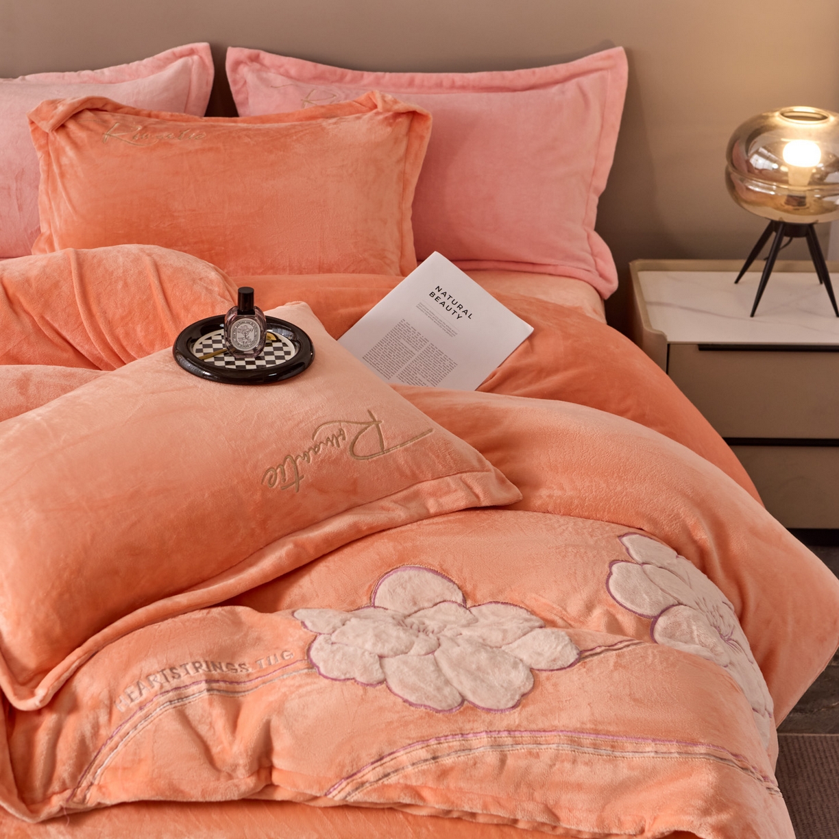 91家纺网 家纺一手货源 找家纺 卡诗兰 2026新款保暖牛奶绒四件套-花影 花影-暖玉