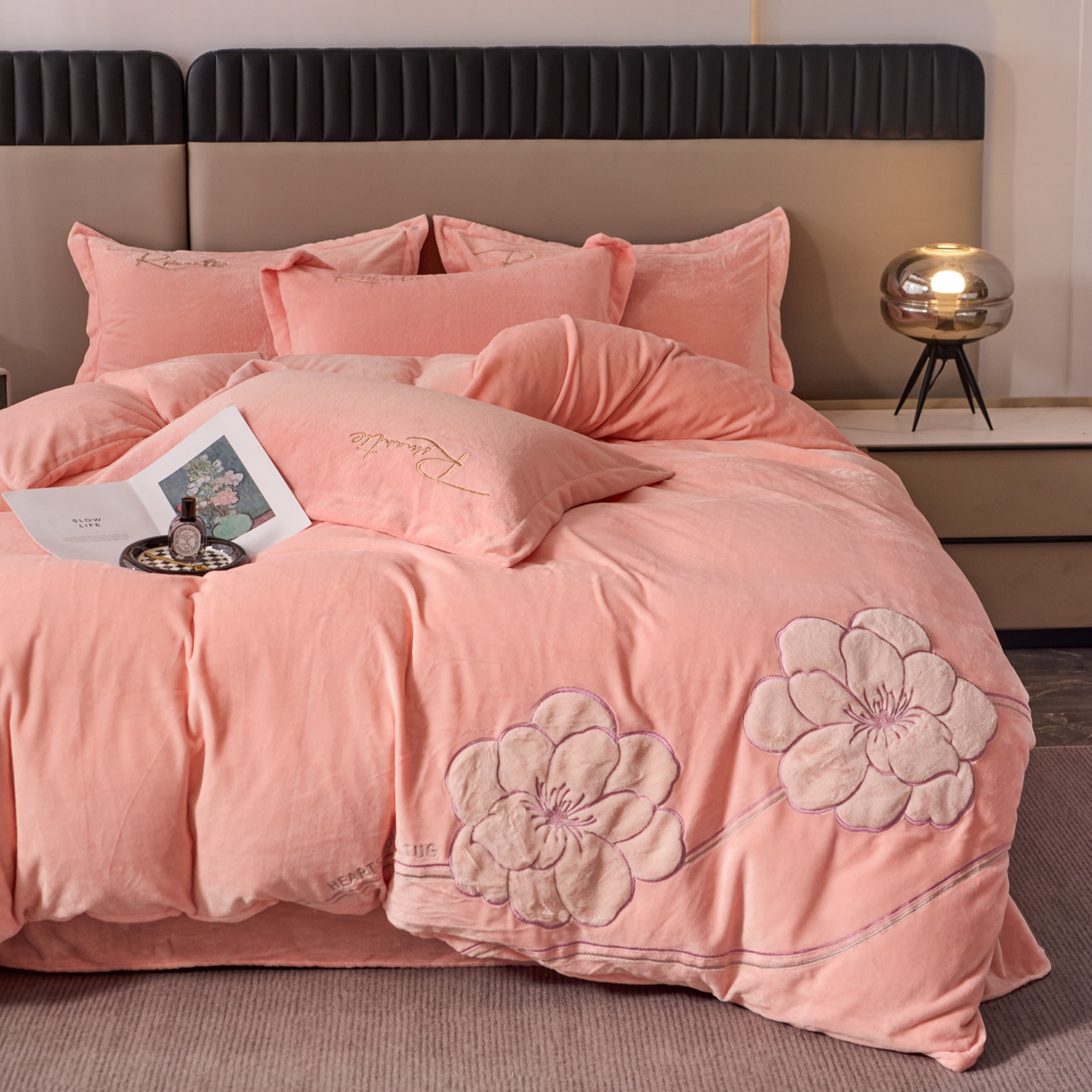 91家纺网 家纺一手货源 找家纺 卡诗兰 2026新款保暖牛奶绒四件套-花影 花影-玉粉