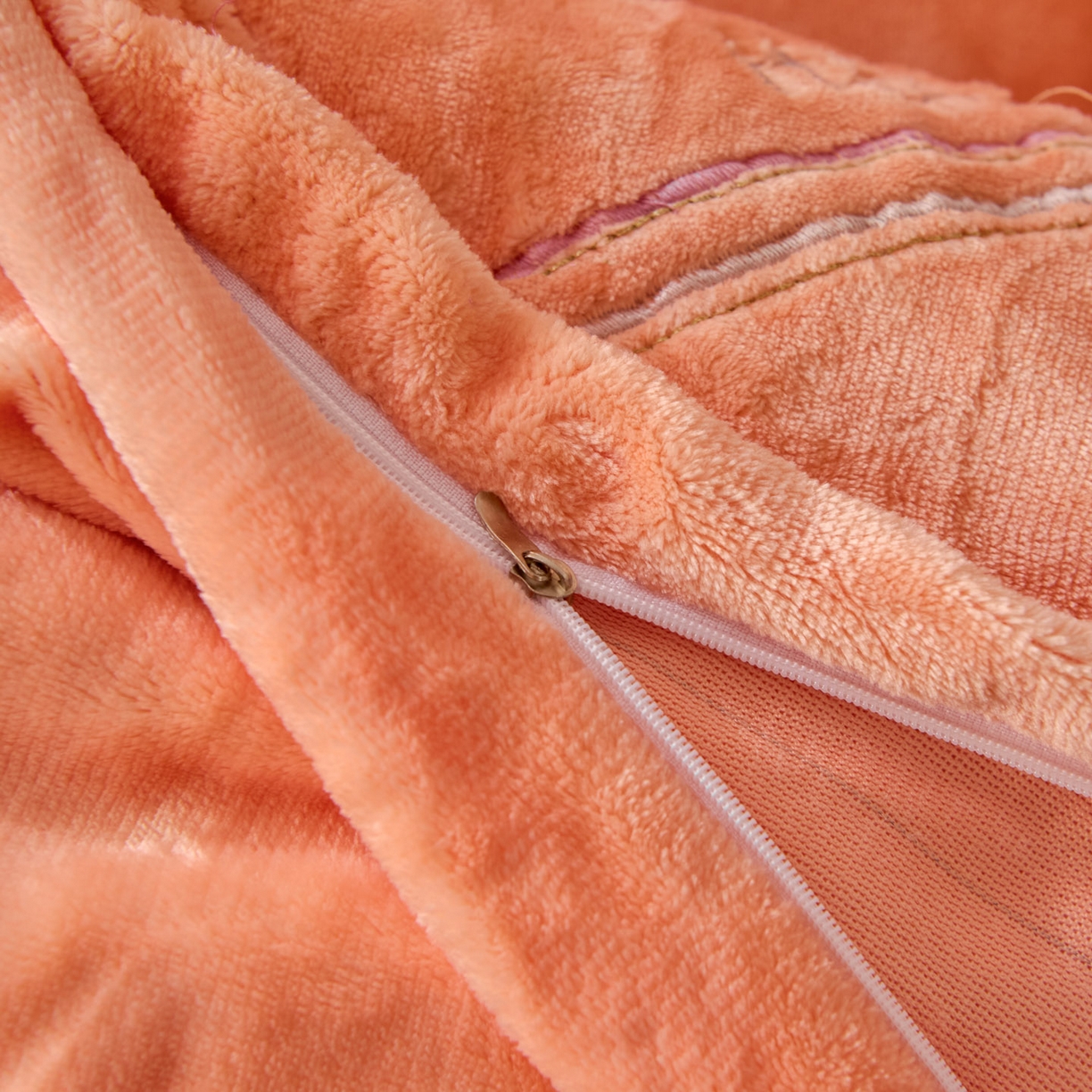 91家纺网 家纺一手货源 找家纺 卡诗兰 2026新款保暖牛奶绒四件套-花影 花影-暖玉