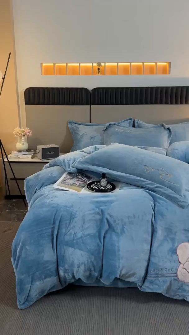 91家纺网 家纺一手货源 找家纺 卡诗兰 2026新款保暖牛奶绒四件套-花影 花影-玻璃蓝