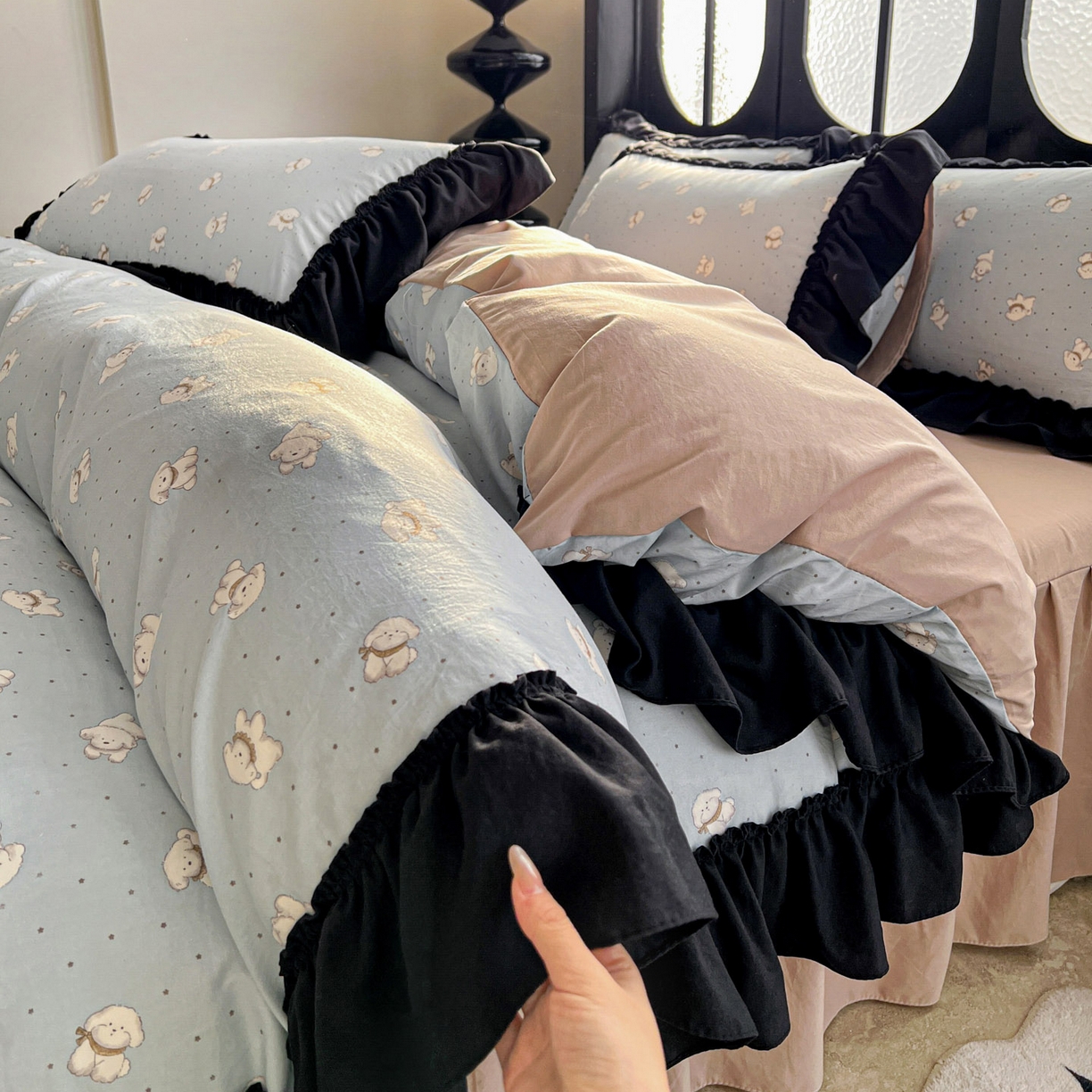 91家纺网 家纺一手货源 找家纺 （总）富米莱（原臻工厂） 2026新款法式赫本风大花边A类古法仿棉云感纱床盖床裙四件套