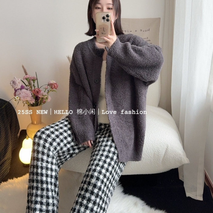 91家纺网 家纺一手货源 找家纺 （总）妍景家居生活馆 彩点波点狗狗套装家居服