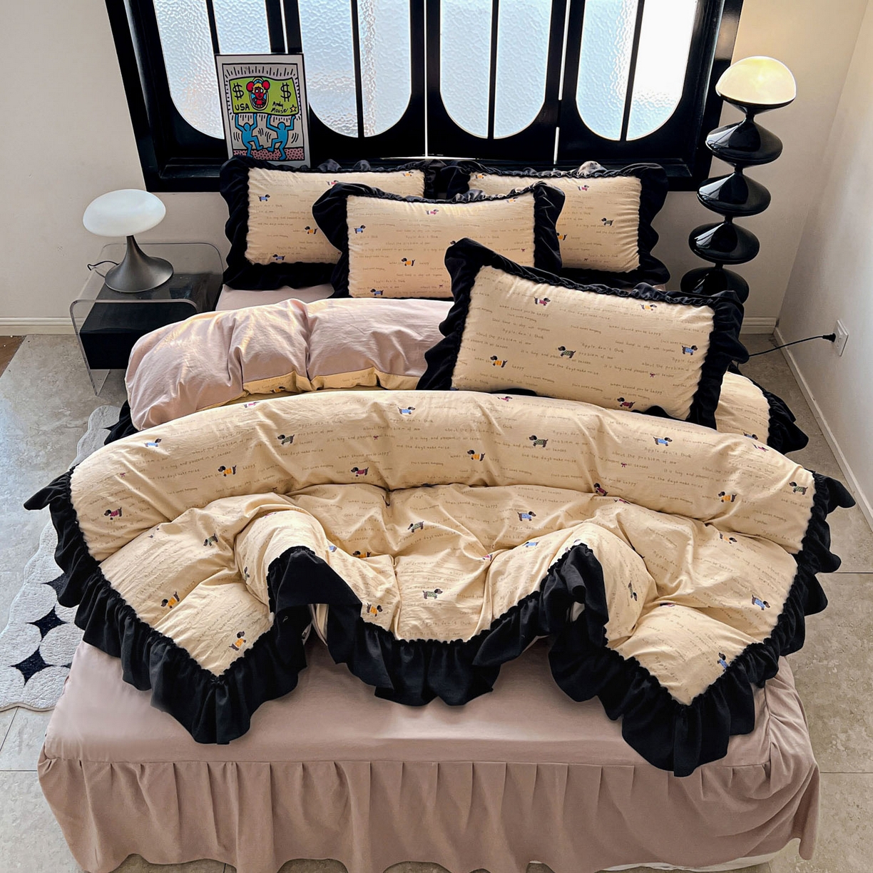 91家纺网 家纺一手货源 找家纺 富米莱（原臻工厂） 2026新款法式赫本风大花边A类古法仿棉云感纱床盖床裙四件套 狗狗家族