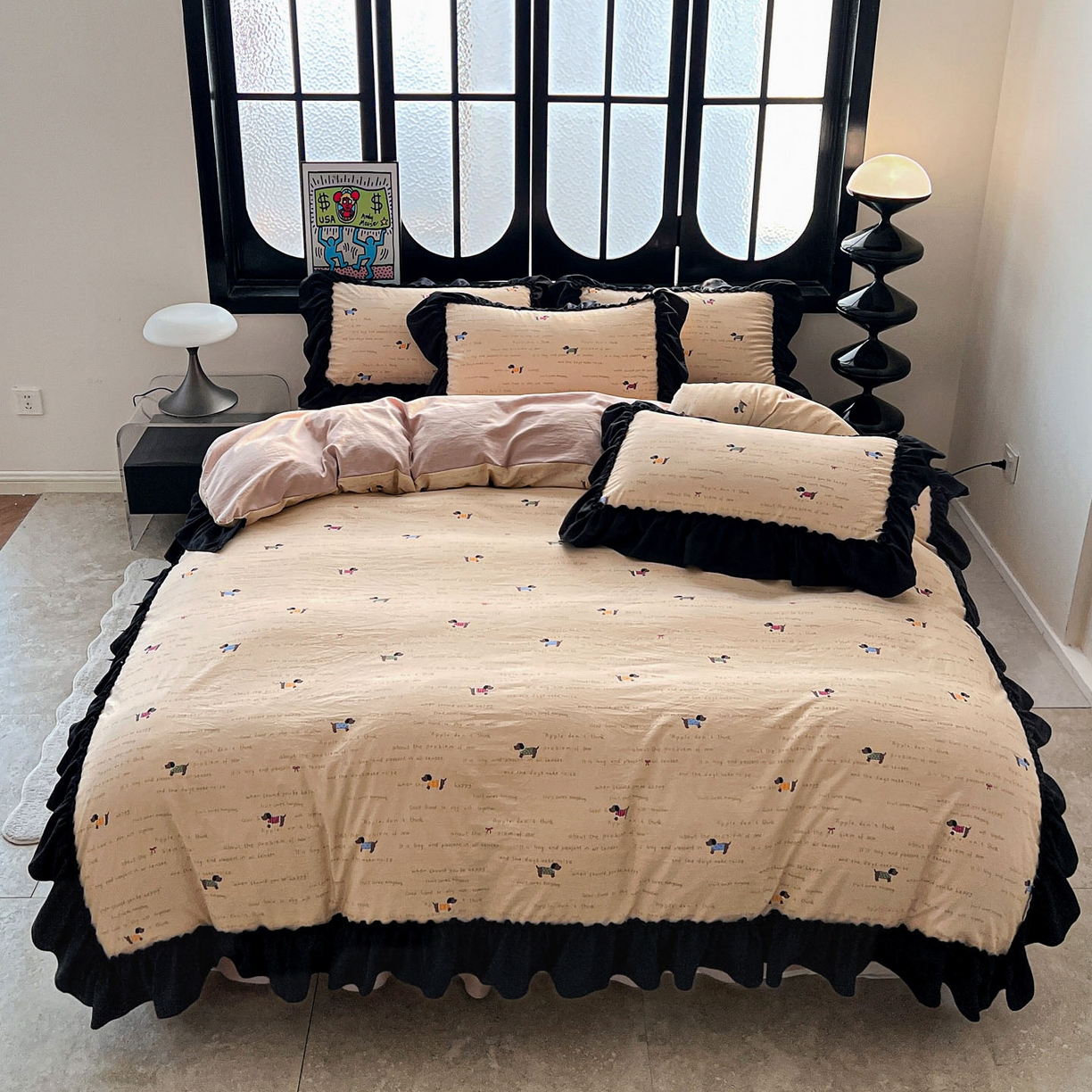 91家纺网 家纺一手货源 找家纺 富米莱（原臻工厂） 2026新款法式赫本风大花边A类古法仿棉云感纱床盖床裙四件套 狗狗家族